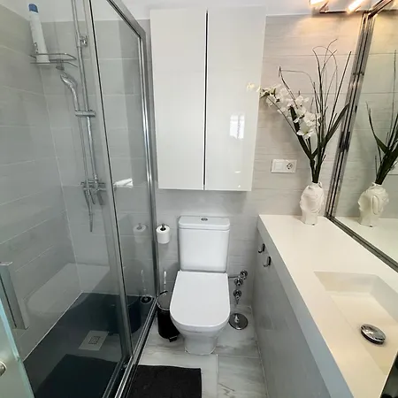 Apartamentos Condal - Duplex O Planta Baja Con Jacuzzi & Bbq *