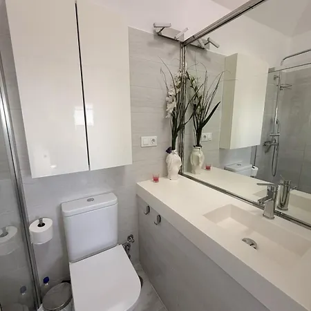 Apartamentos Condal - Duplex O Planta Baja - Jacuzzi & Bbq Solo Planta Baja Apartmán