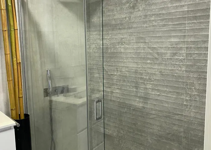 Апартаменты Apartamentos Condal - Duplex O Planta Baja Con Jacuzzi & Bbq