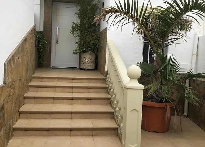 Apartamentos Condal - Duplex O Planta Baja Con Jacuzzi & Bbq Апартаменты *