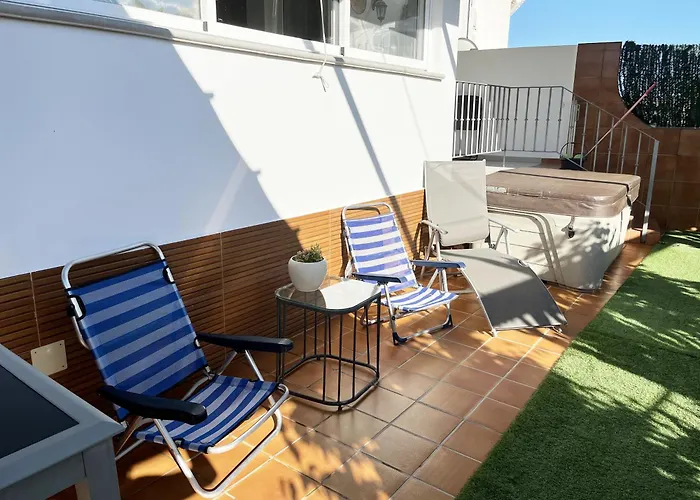 Condal - Jacuzzi & Bbq - Solo Planta Baja 아파트 네르하